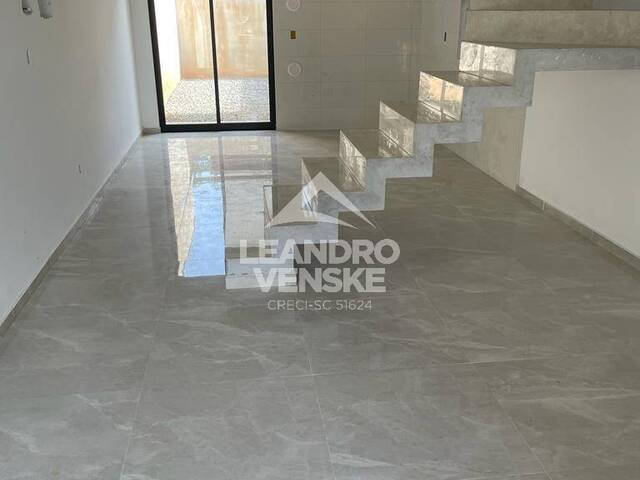 #86 - Sobrado para Venda em Joinville - SC - 3