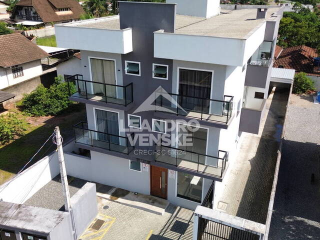 #99 - Apartamento para Venda em Joinville - SC