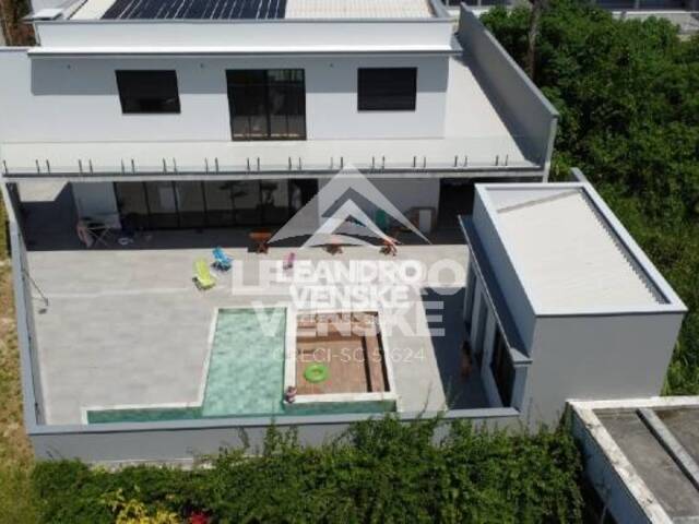 Sobrado para Venda em São Francisco do Sul - 5